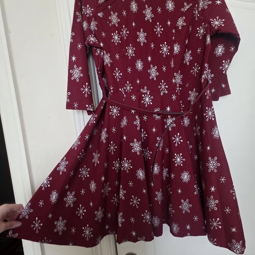 Unique Vintage Red with Silver Snowflakes Fit & Flare Winter Dress NWOT - Picture 5 of 16